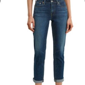 Levi’s Boyfriend Jeans NWT